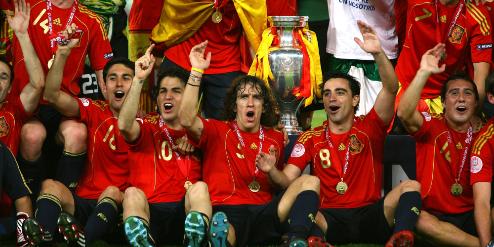 Euro 2008 - Xavi and Spain's pass masters finally end decades of underachievement